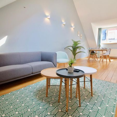 Heart Of Grand Place - Stunning 2Br Duplex Bryssel Exteriör bild