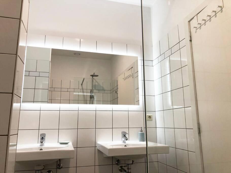 Heart Of Grand Place - Stunning 2Br Duplex Bryssel Exteriör bild