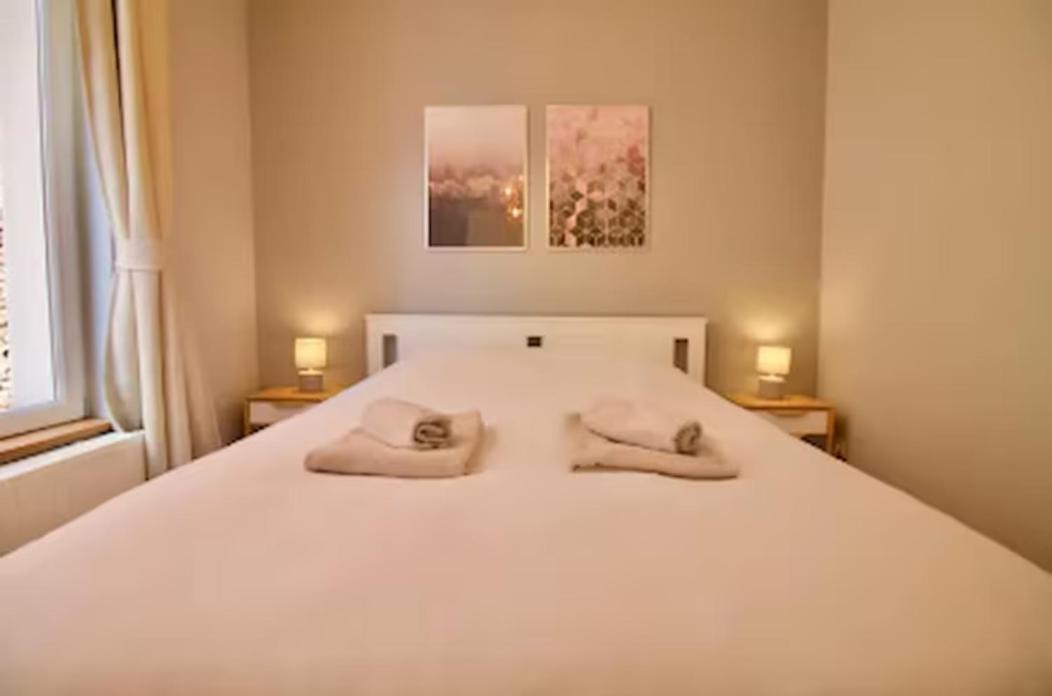 Heart Of Grand Place - Stunning 2Br Duplex Bryssel Exteriör bild
